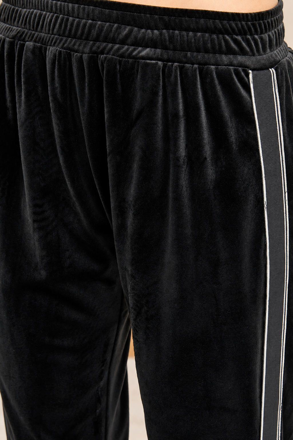 Women Winter Night Suit Full Sleeve Top and Short Pajama Pants Regular Fit Night Suit