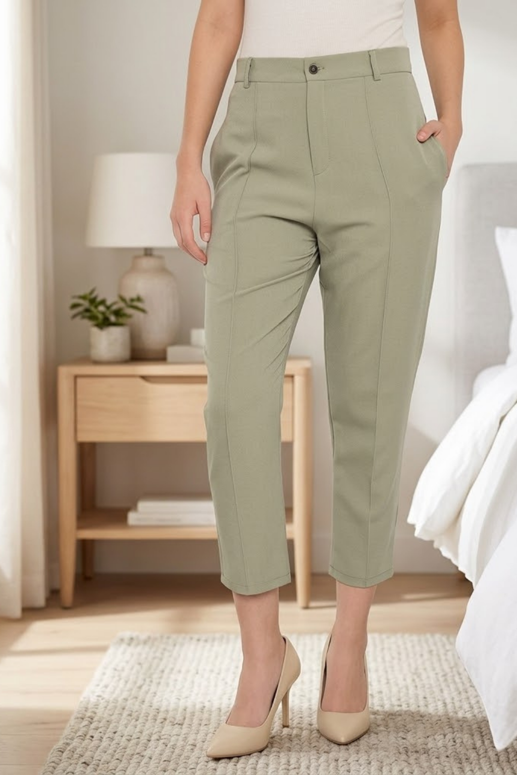 Women's Cropped Trousers