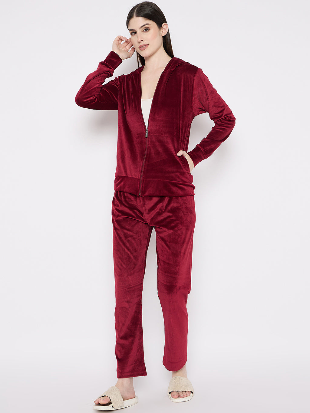 Women's Winter Full Sleeve Top and Pajama Pants Regular Fit Night Suit Hooded Top and Pyjama Set Ladies Night Dress
