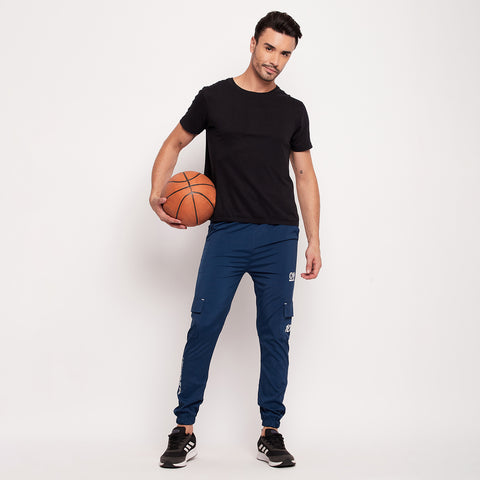 Men Tapered Fit Cargo Joggers