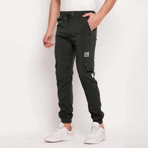 Men Tapered Fit Cargo Joggers