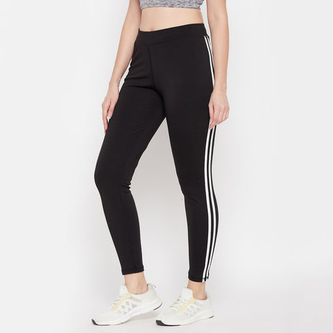 Women Solid Side Stripe Jegging with 2 side pockets