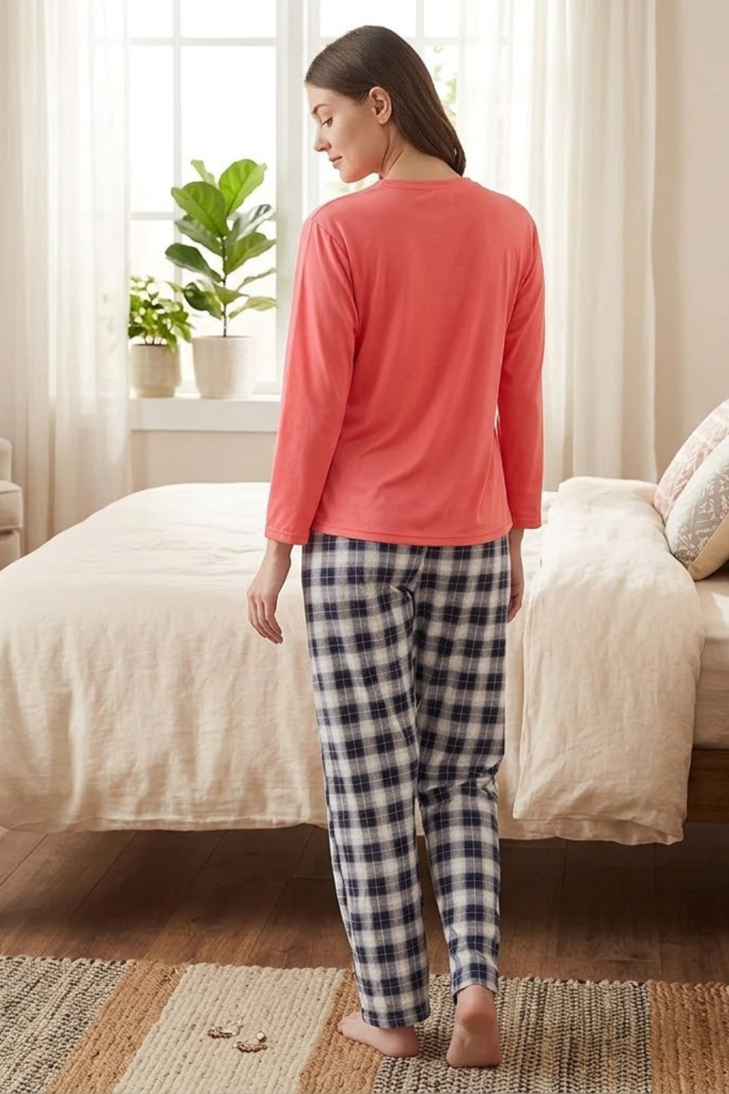 Text & Graphic Print Top & Pyjama Set in Peach