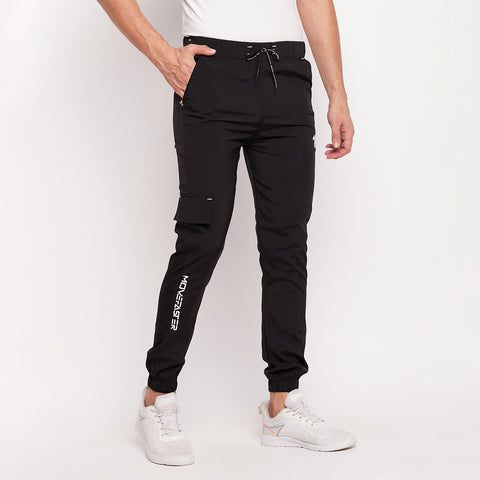 Men Tapered Fit Cargo Joggers