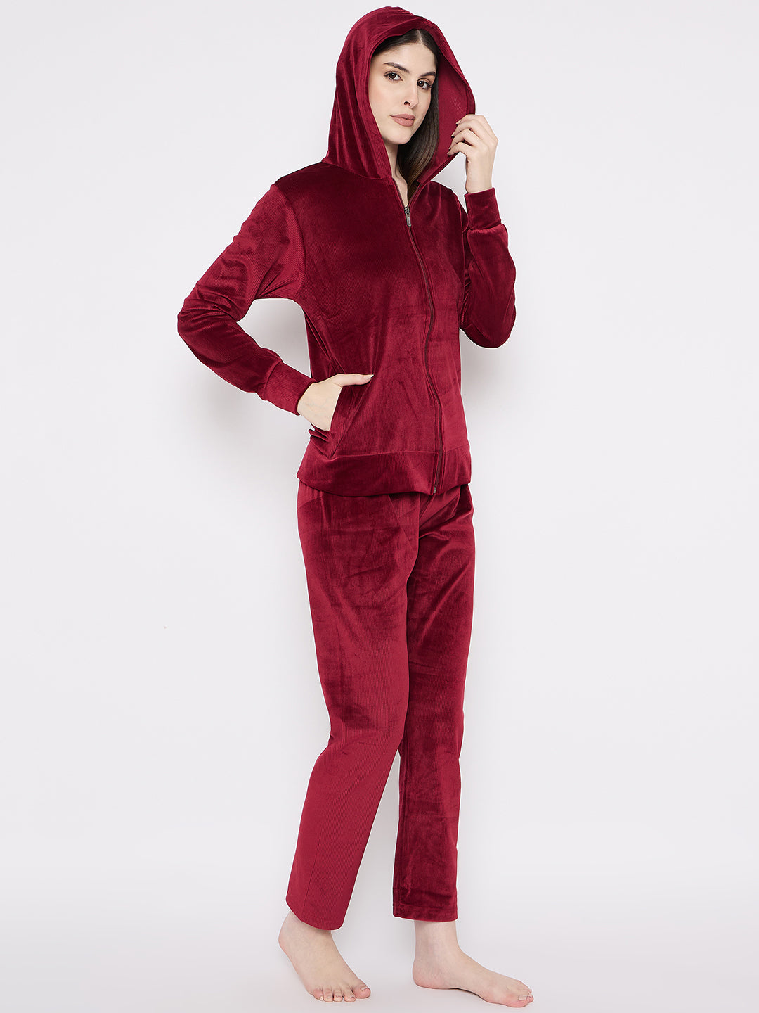 Women's Winter Full Sleeve Top and Pajama Pants Regular Fit Night Suit Hooded Top and Pyjama Set Ladies Night Dress