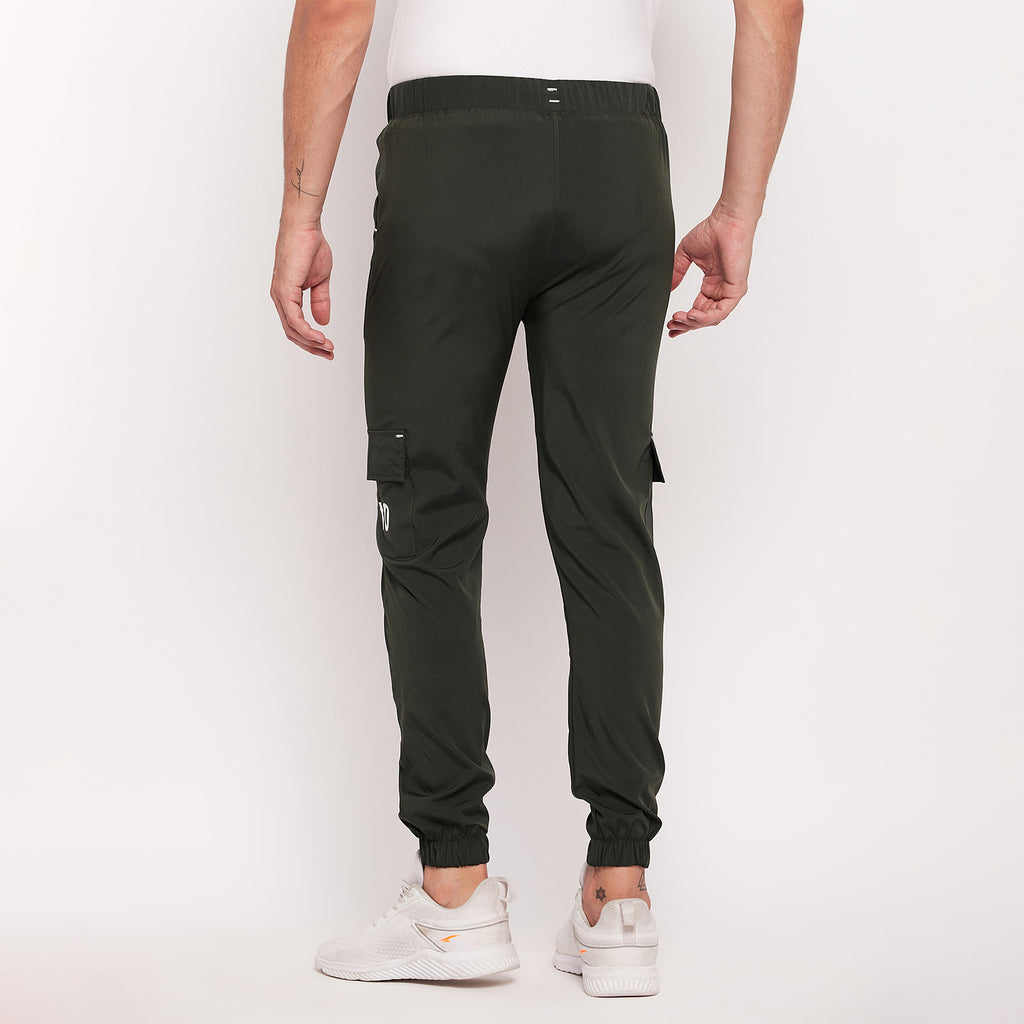 Men Tapered Fit Cargo Joggers